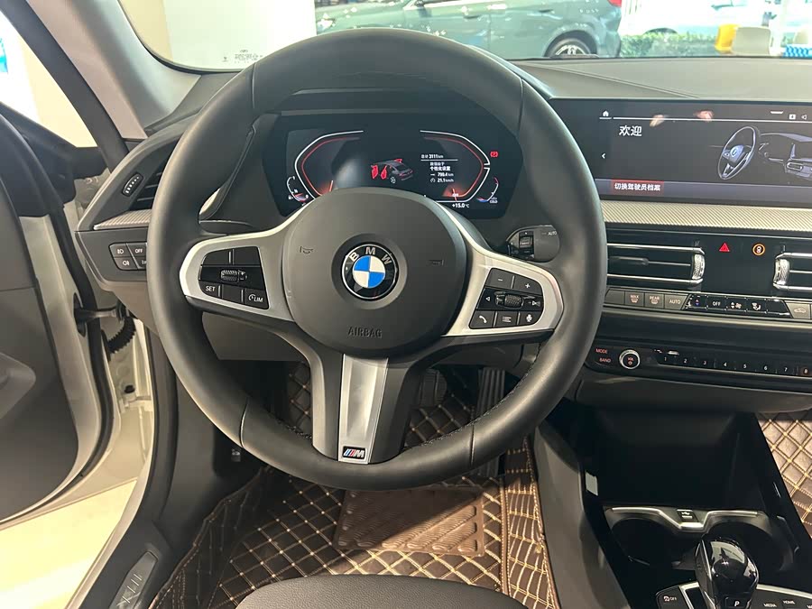 BMW 2 Series (Imported) 2024 immagine di auto #10