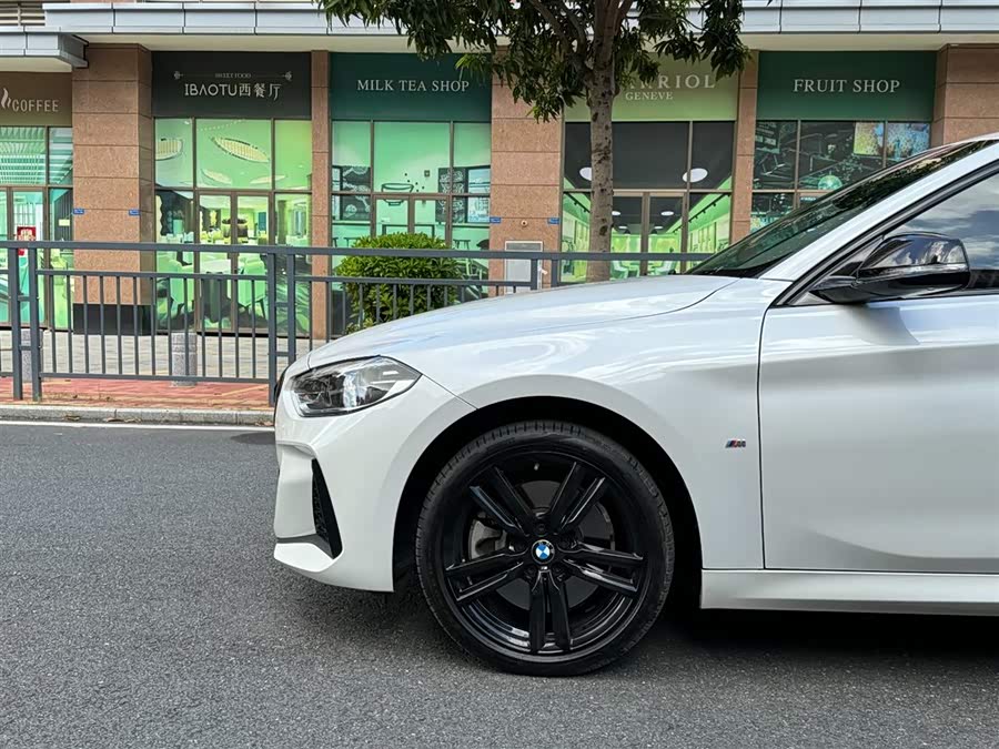 BMW 1 Series 2022 #10 BMW 1 Series 2022 car image #10