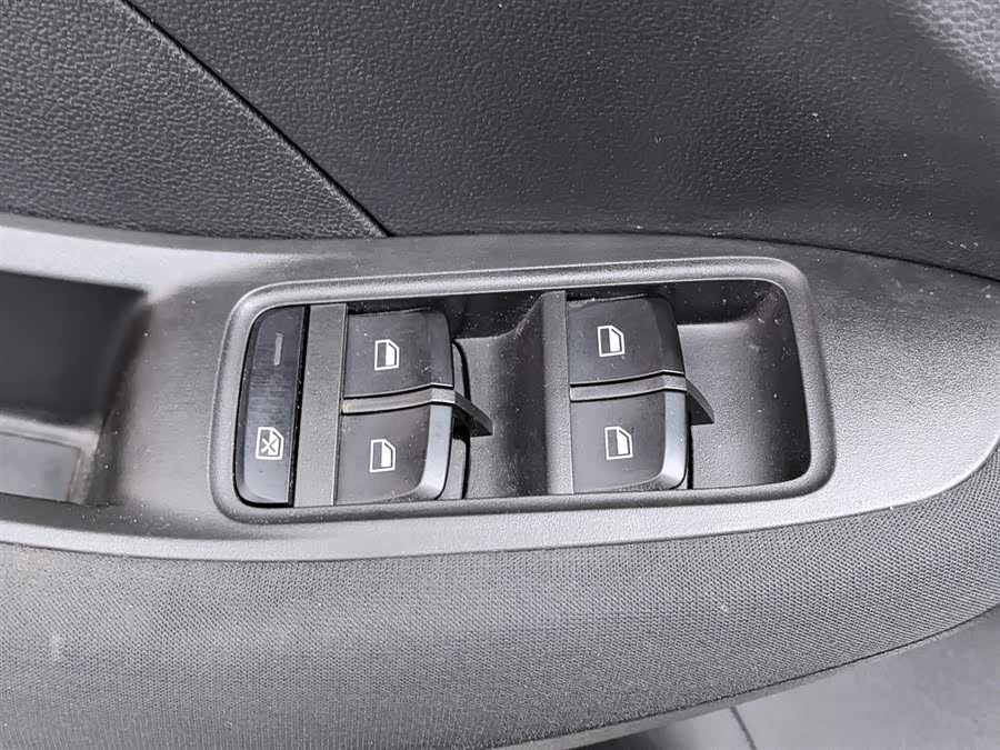 MG EZS Electric 2019 изображение автомобиля #10