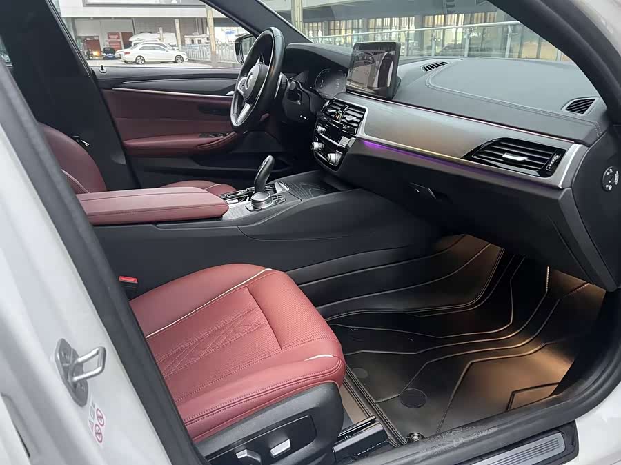BMW 5 Series 2021 #10 BMW 5 Series 2021 car image #10