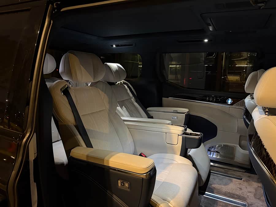 Volkswagen Phideon 2023 immagine di auto #10