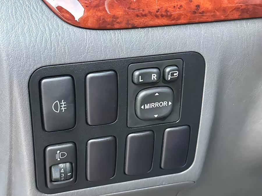 Toyota Prado (Imported) 2009 car image #10