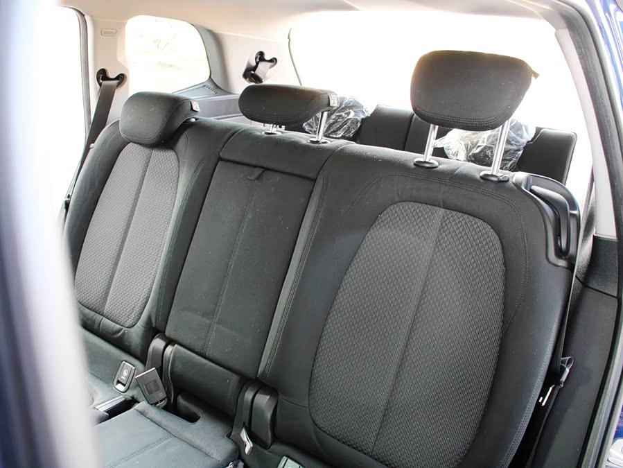 BMW 2 Series Gran Tourer 2017 صورة سيارة #10