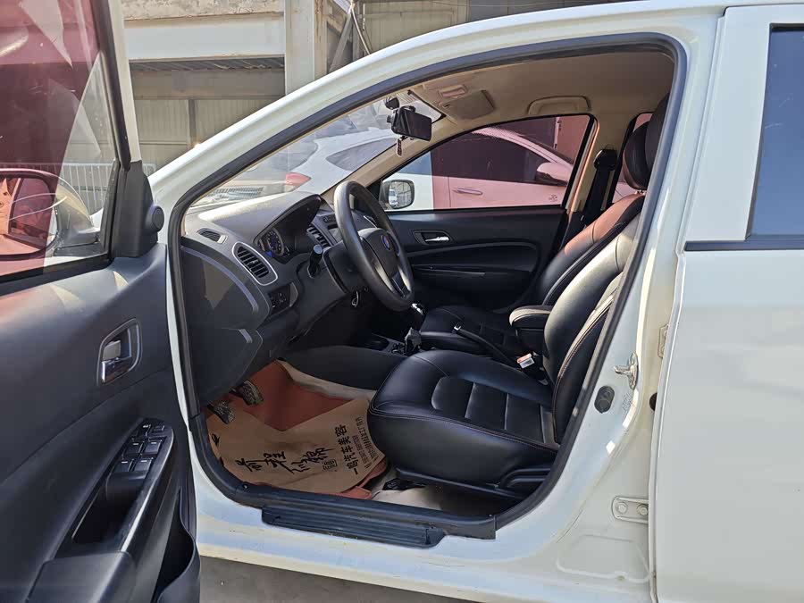 GEELY KingKong 2016 car image #10