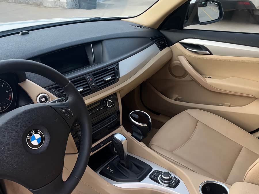 BMW X1 (Imported) 2012 imagem de carro #10