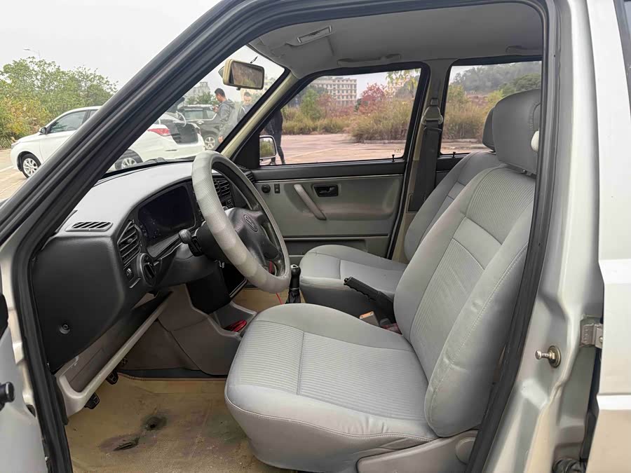Jetta Jetta 2005 #10 Jetta Jetta 2005 car image #10