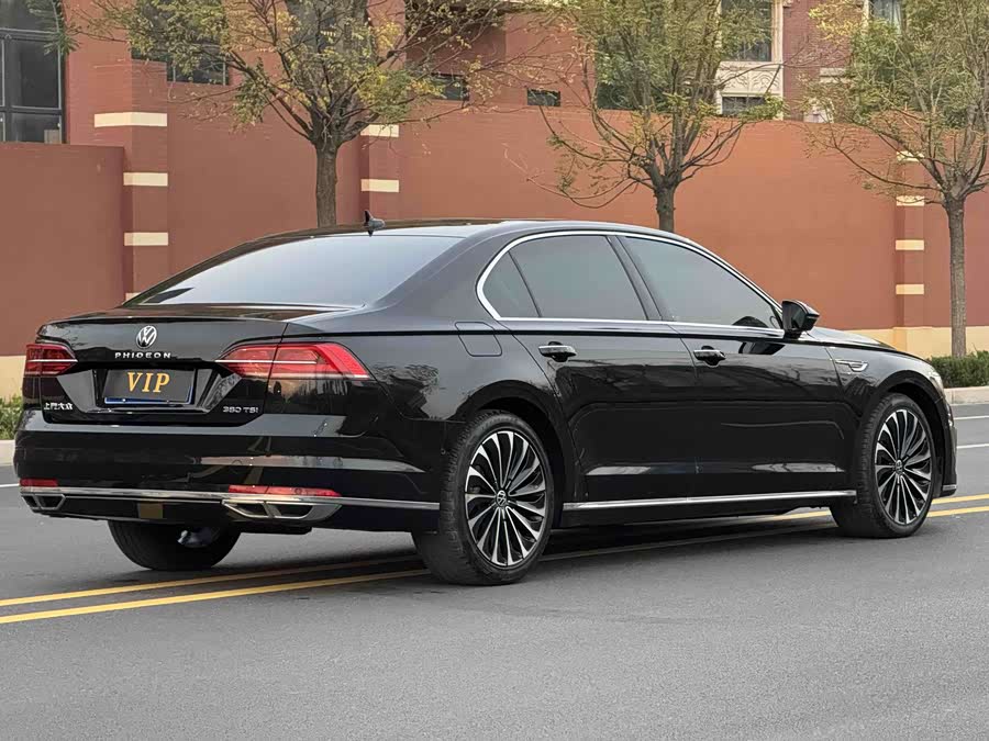 Volkswagen Phideon 2022 immagine di auto #10