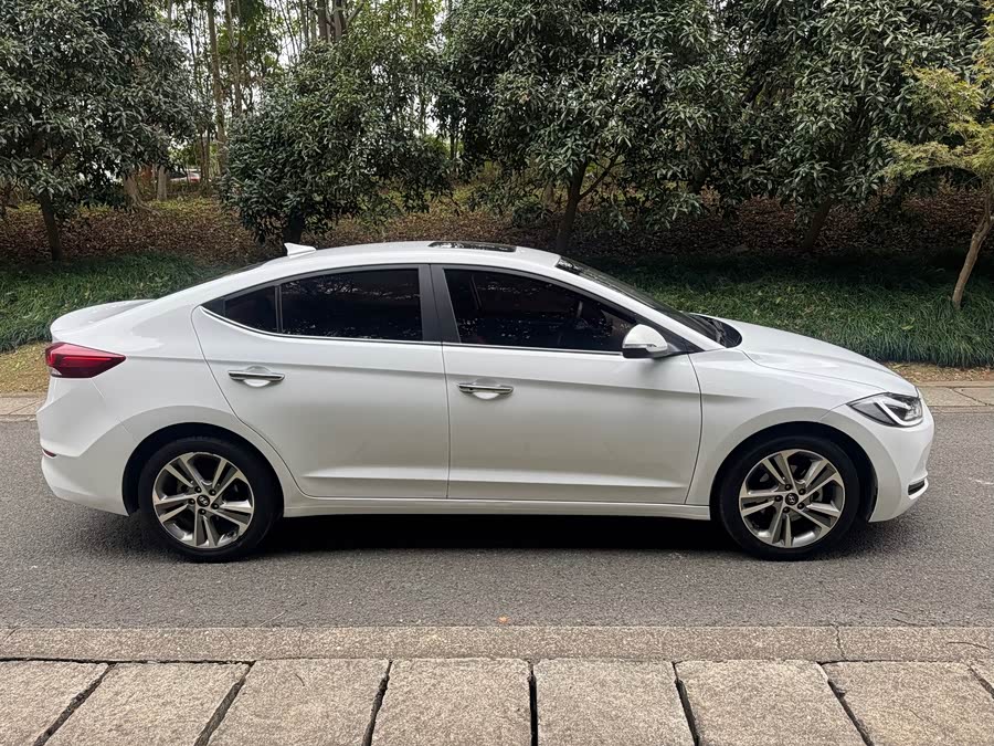 Hyundai Elantra AD 2018 #10 Hyundai Elantra AD 2018 car image #10