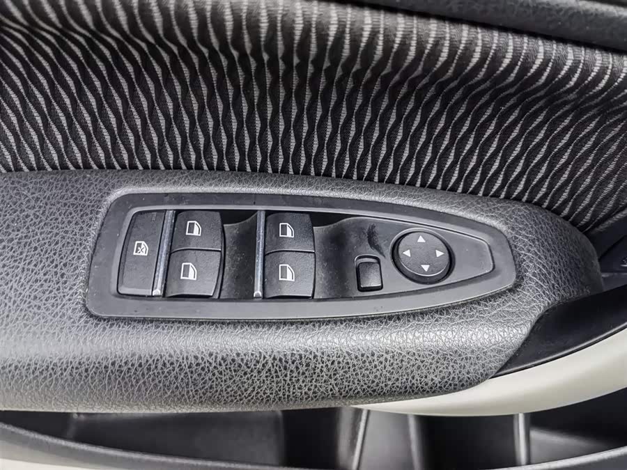 BMW 1 Series (Imported) 2019 car image #10