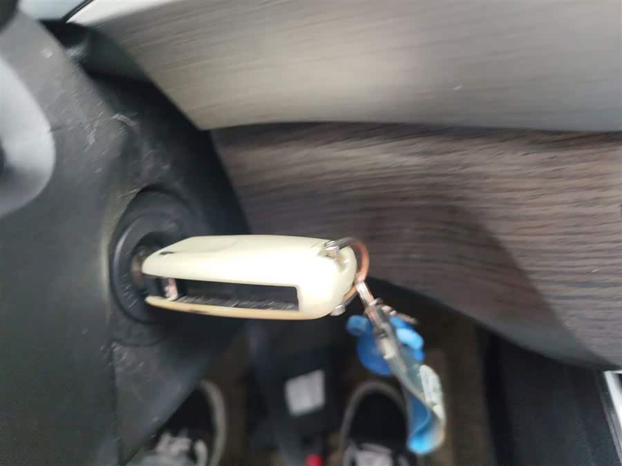 Forthing T5 2023 #10 Forthing T5 2023 صورة سيارة #10