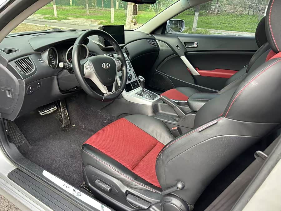 Hyundai Rohens-Coupe 2009 car image #10