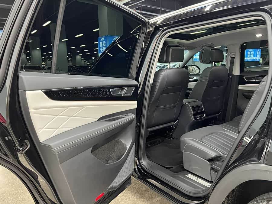 Volkswagen Teramont 2024 car image #10