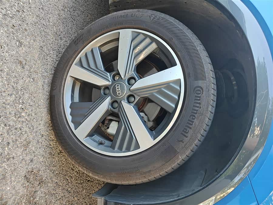 Audi Q2L e-tron 2020 #10 Audi Q2L e-tron 2020 صورة سيارة #10