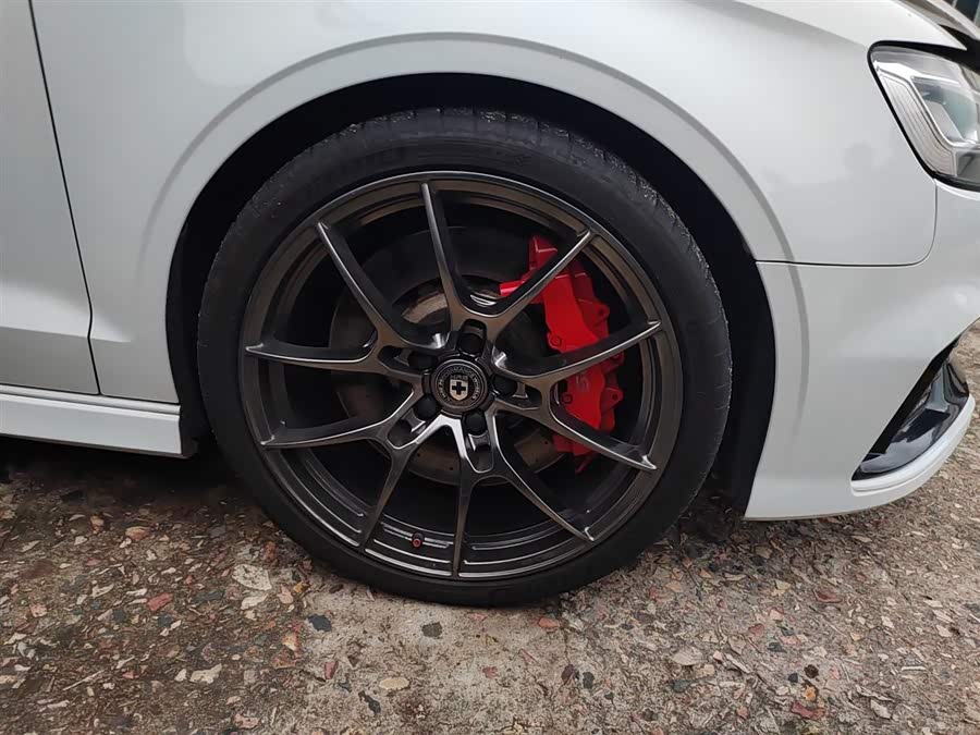 Audi RS 3 2018 car image #10