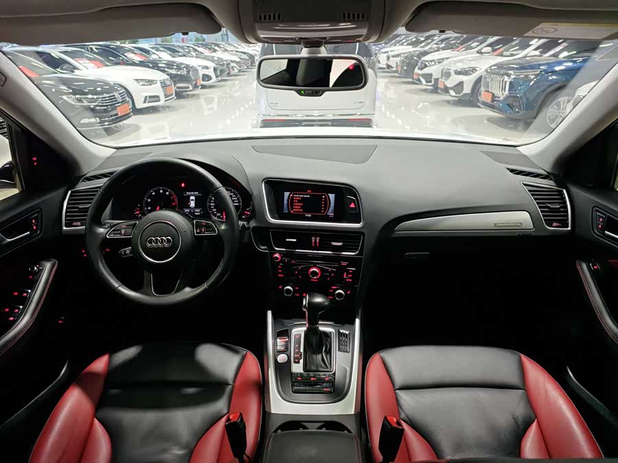 Audi Q5 2017 car image #10