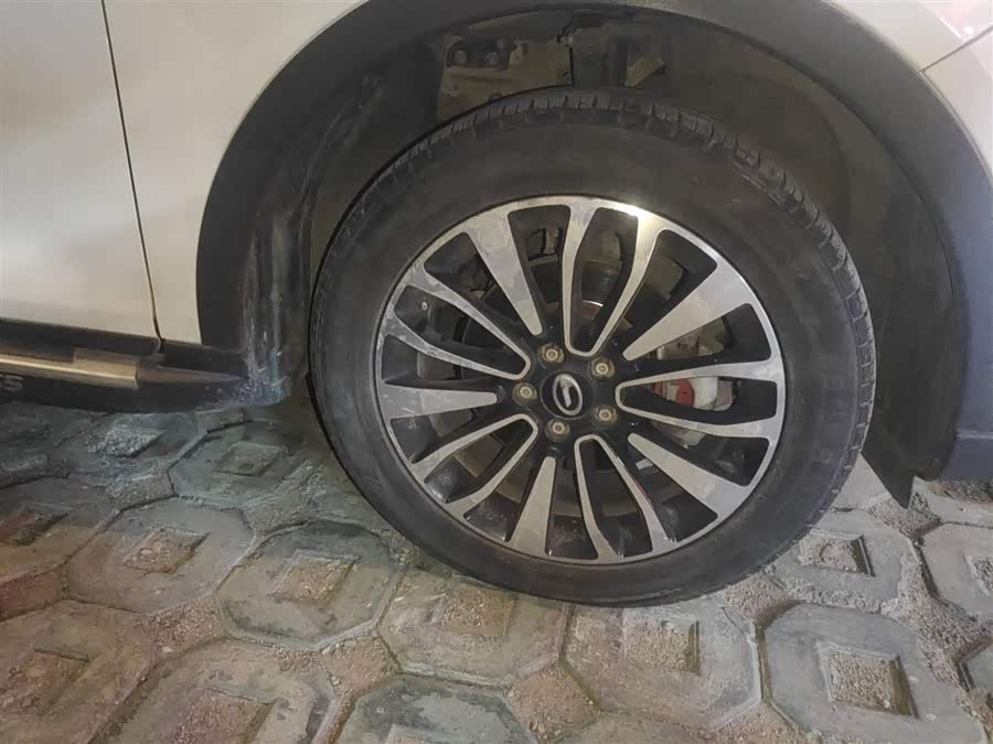 GAC Trumpchi GS5 Super 2014 car image #10