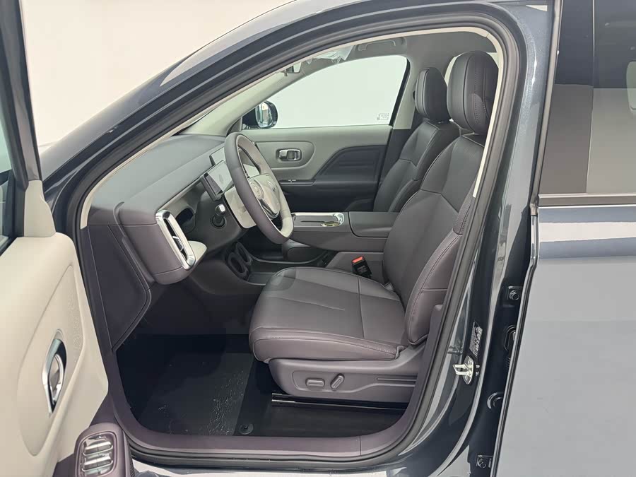 零跑汽车 零跑B10 2025 汽车图片 #10