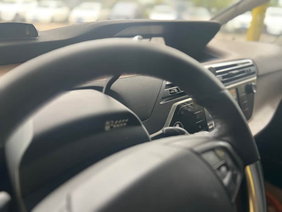 Citroen C4 PICASSO 2015 car image #10