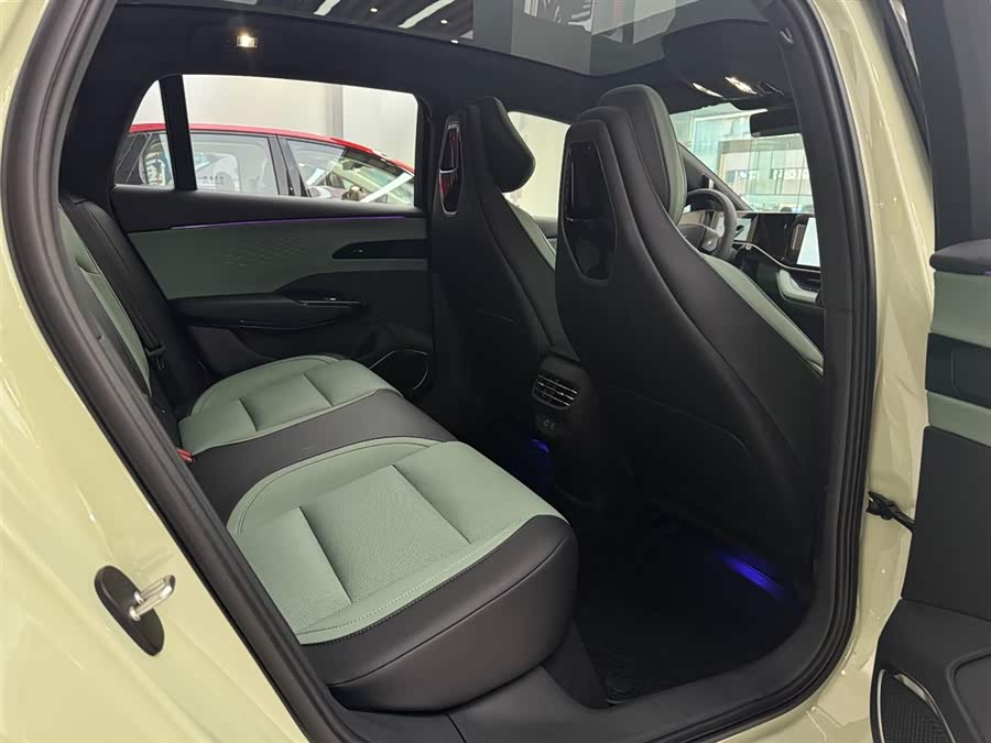 HongQi EH7 2025 #10 HongQi EH7 2025 car image #10