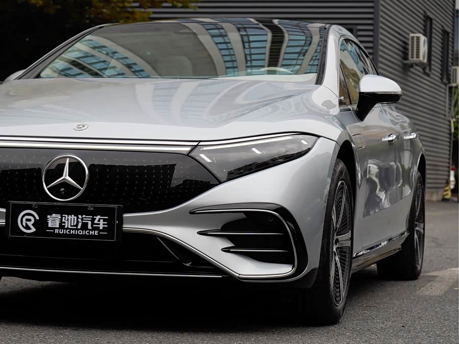 Mercedes-Benz EQS Class 2024 صورة سيارة #10