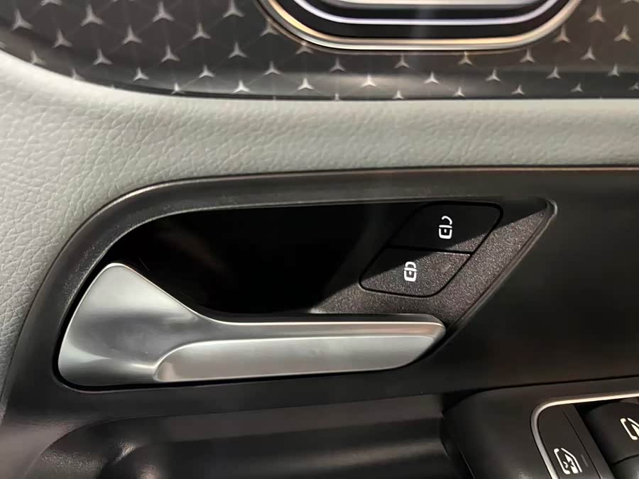 Mercedes-Benz EQB Class 2025 #10 Mercedes-Benz EQB Class 2025 immagine di auto #10