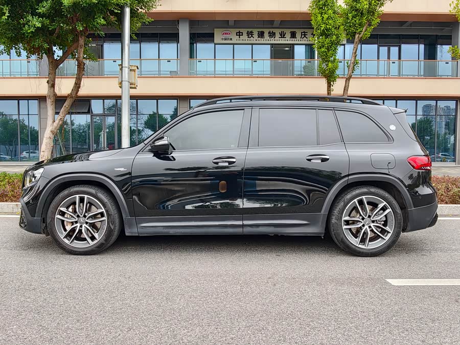 Mercedes-Benz GLB AMG 2022 immagine di auto #10