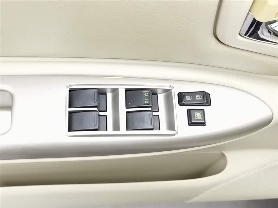 BYD F3R 2013 #10 BYD F3R 2013 car image #10