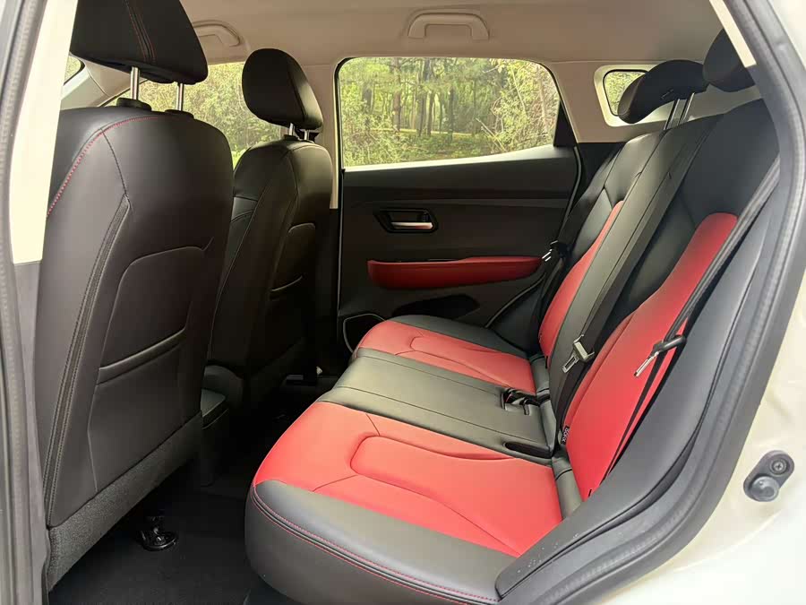 Haval H2s 2018 #10 Haval H2s 2018 car image #10