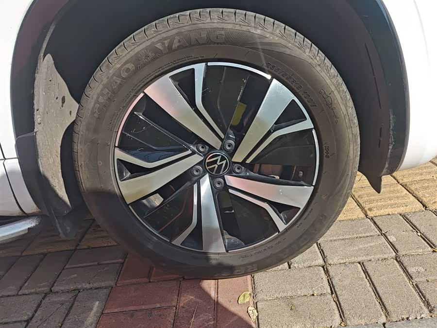 Volkswagen Tayron GTE 2021 car image #10