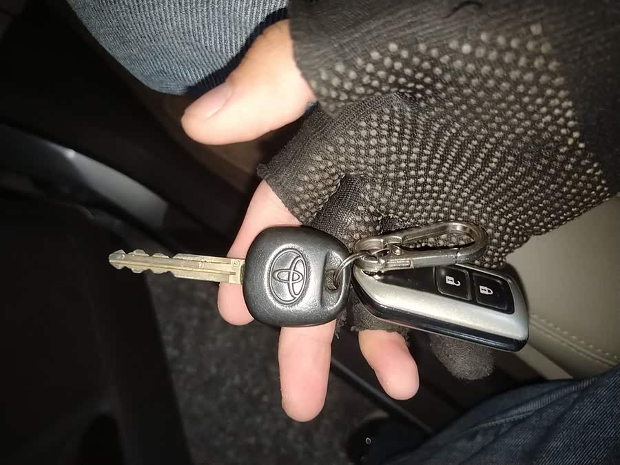 Toyota Reiz 2015 immagine di auto #10