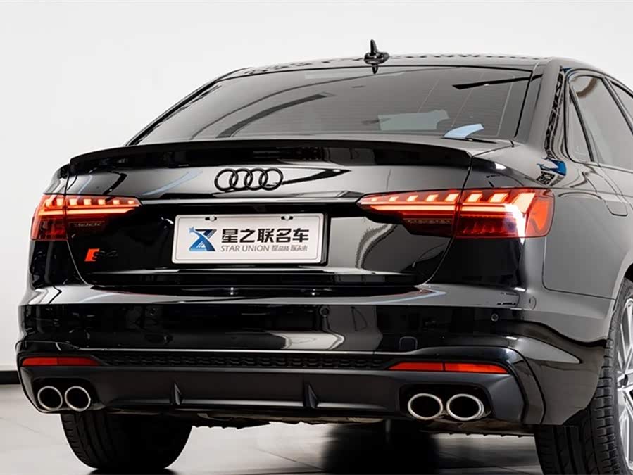 Audi S4 2023 #10 Audi S4 2023 صورة سيارة #10