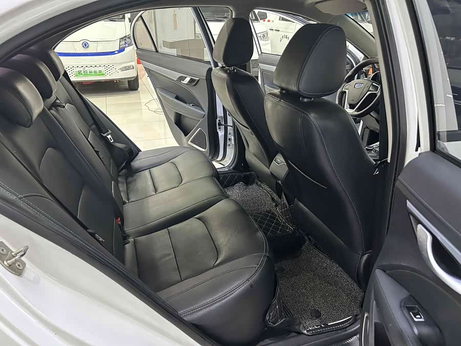 GEELY Emgrand New Energy 2018 car image #10