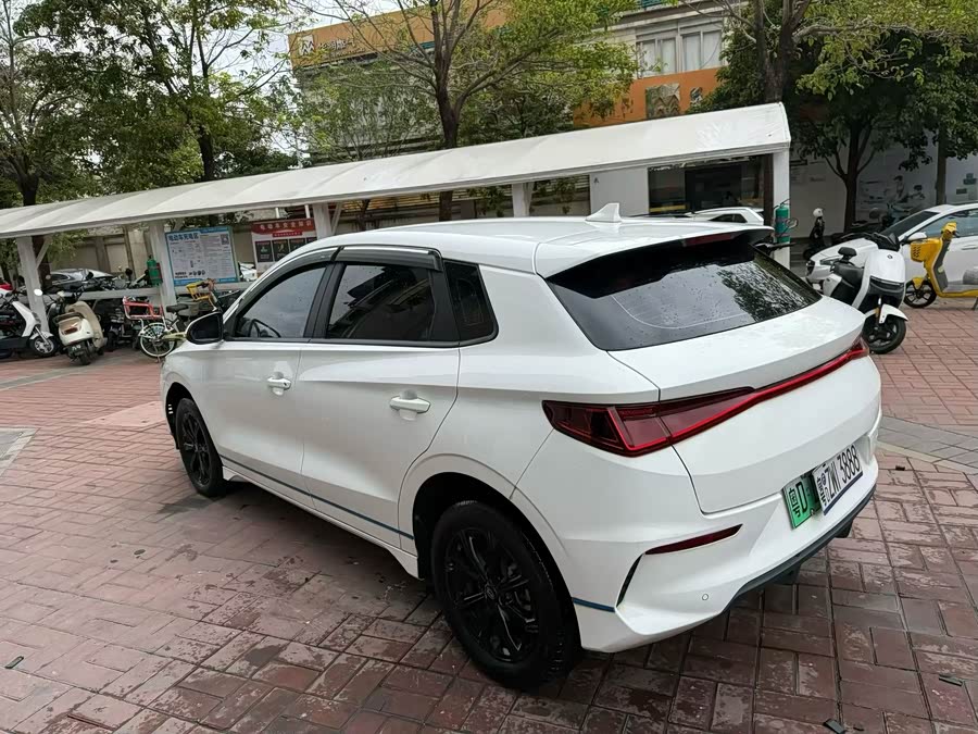 BYD e2 2020 imagem de carro #10