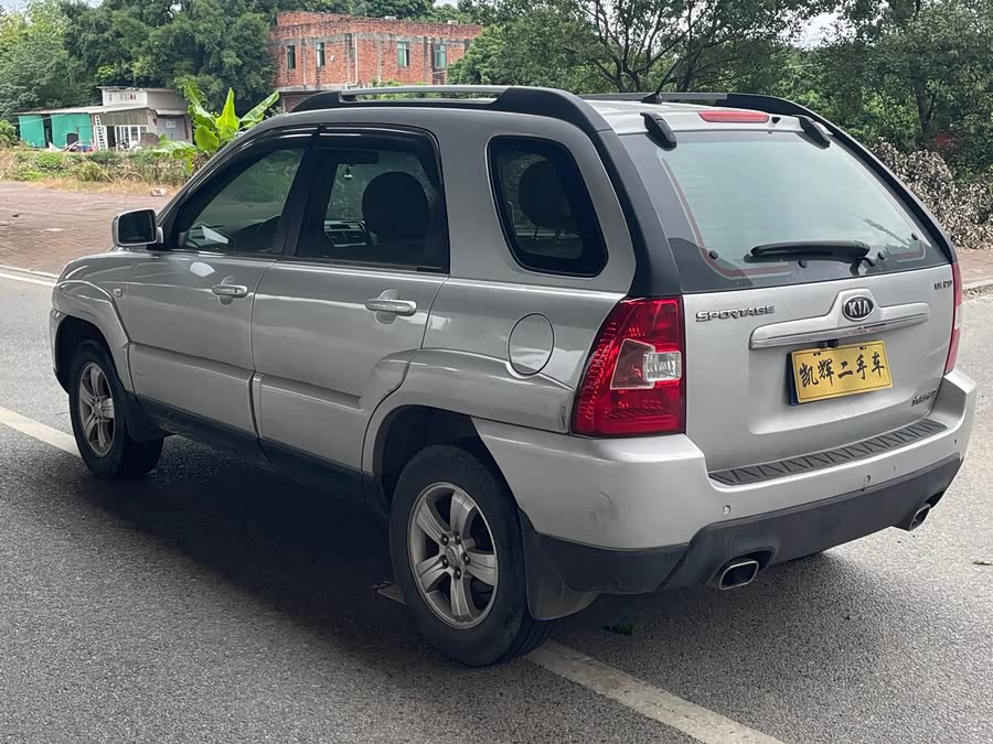 起亚 狮跑 2012 汽车图片 #10