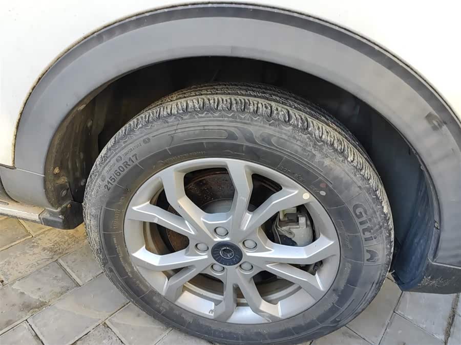 Haval H2s 2019 #10 Haval H2s 2019 car image #10