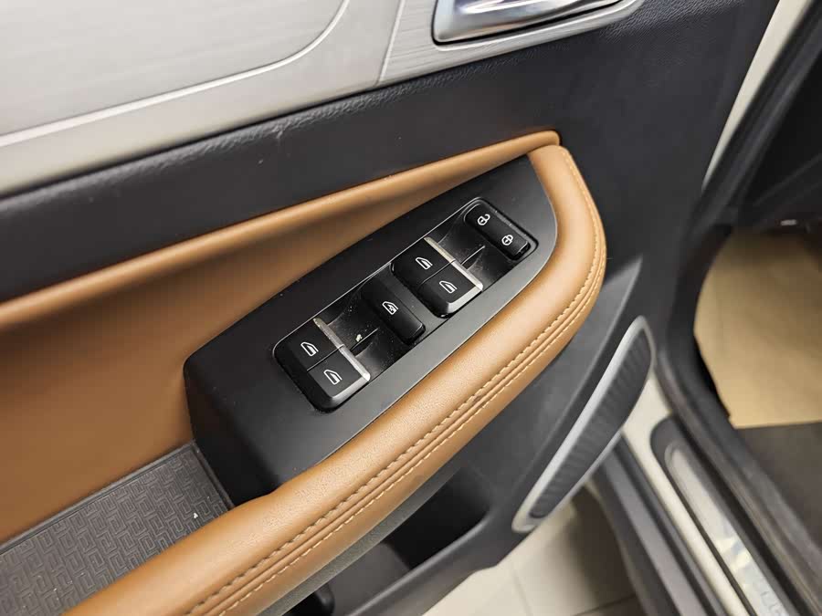 GEELY Vision X6 2019 imagen de coche #10