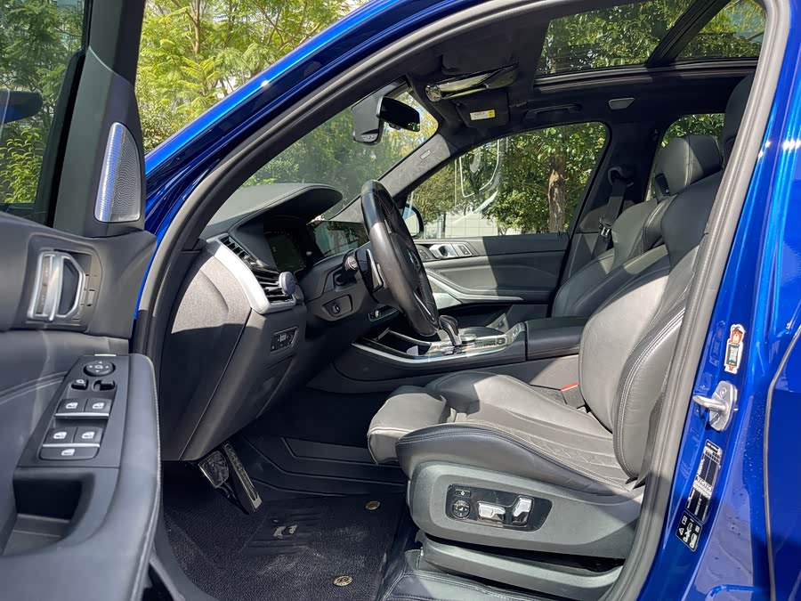 BMW X5 M 2021 immagine di auto #10