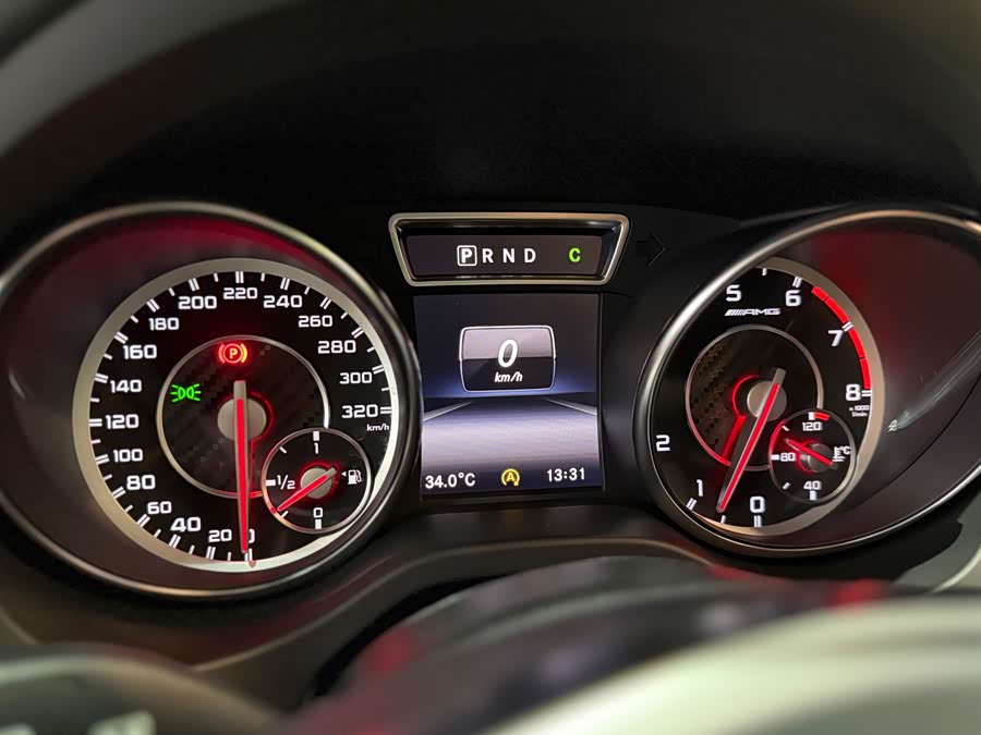 Mercedes-Benz GLA AMG 2015 car image #10