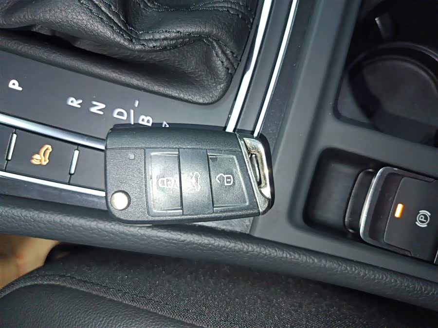 Volkswagen Golf New Energy (Imported) 2020 صورة سيارة #10