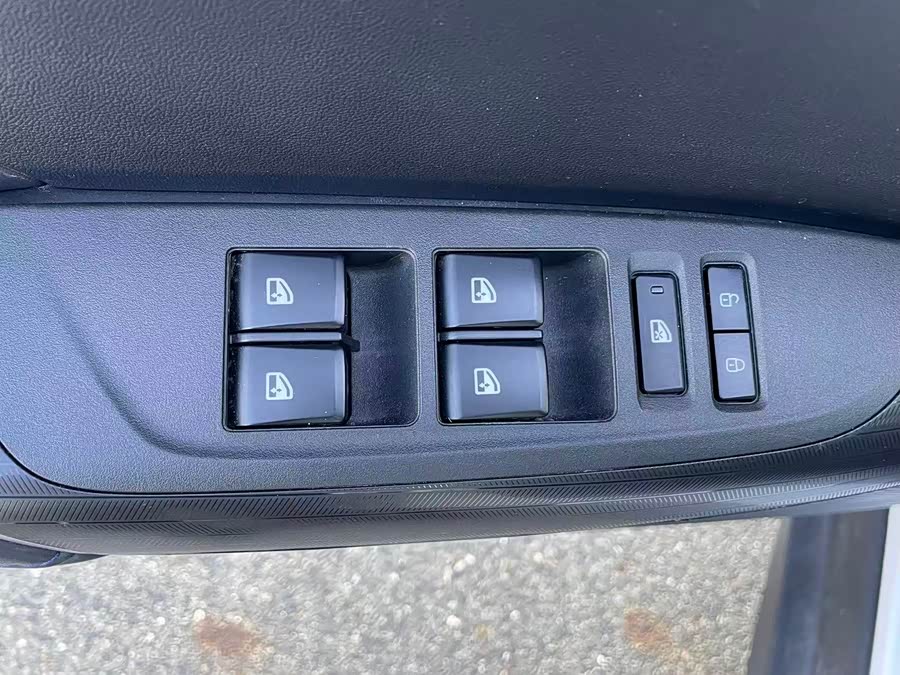 Changan Lamore 2023 car image #10