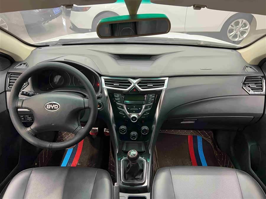 BYD F3 2020 car image #10