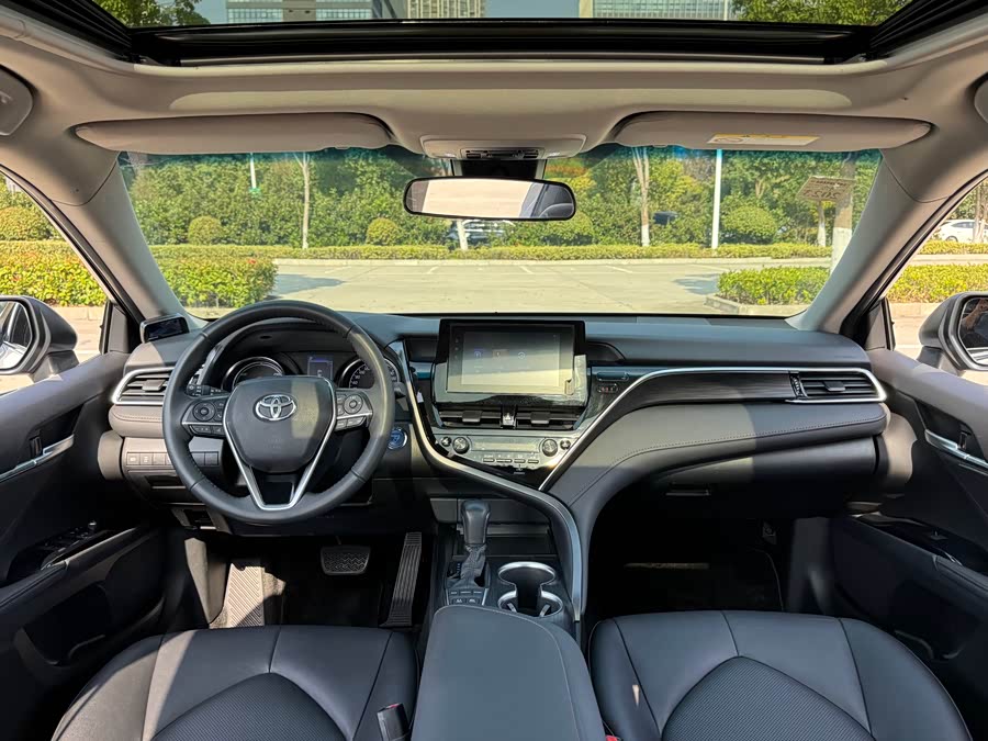 Toyota Camry 2021 #10 Toyota Camry 2021 immagine di auto #10