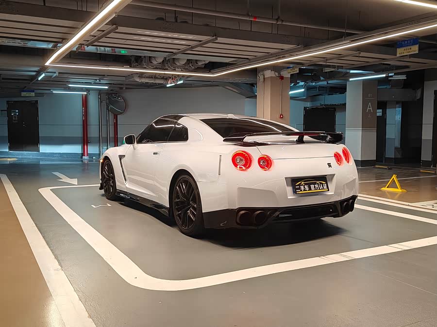 日产 日产GT-R 2017 汽车图片 #10