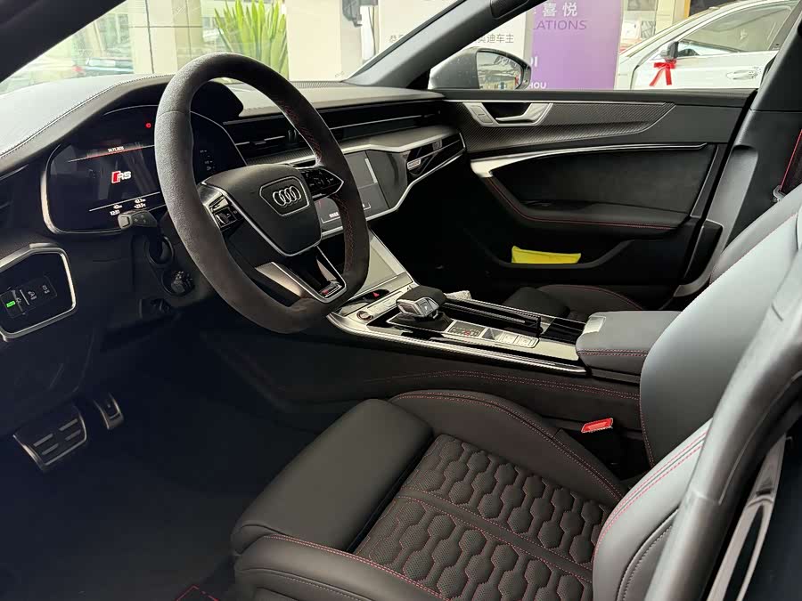 Audi RS 7 car image #10