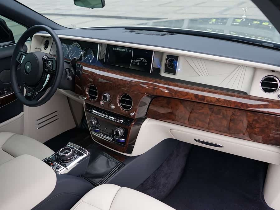 劳斯莱斯 幻影 2020 汽车图片 #10