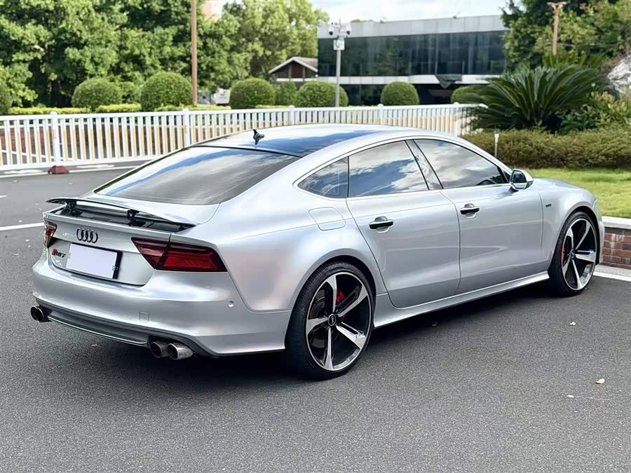 Audi S7 2017 car image #10