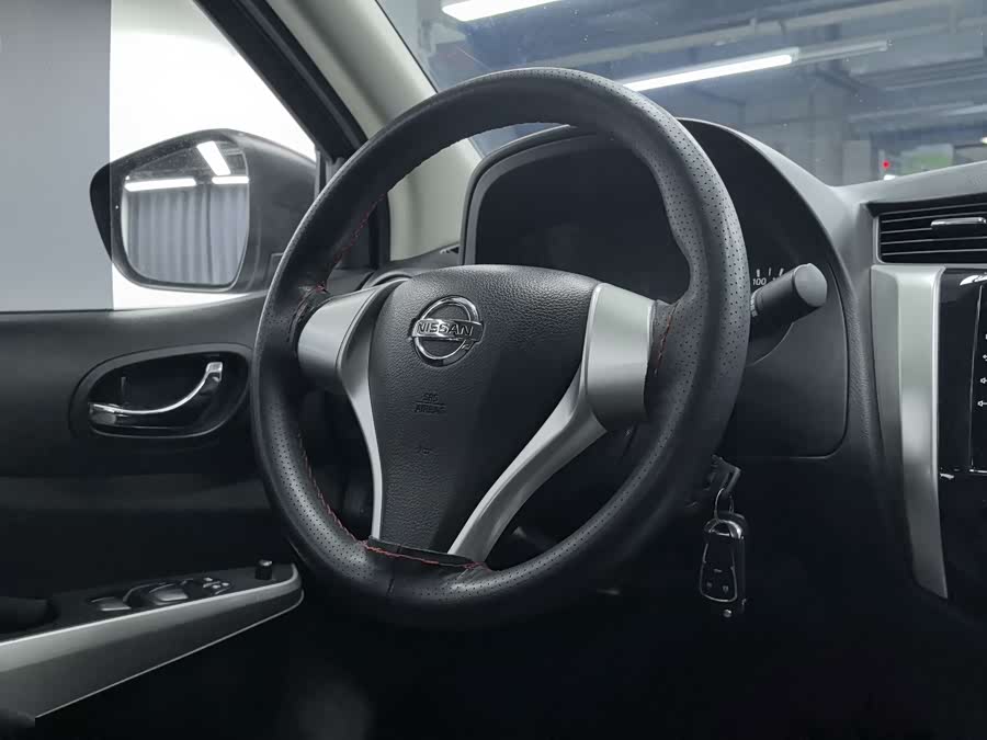 日产 纳瓦拉 2018 汽车图片 #10