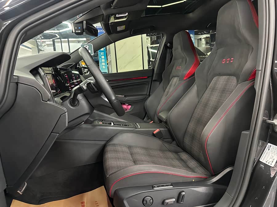 Volkswagen GolfGTI 2022 car image #10