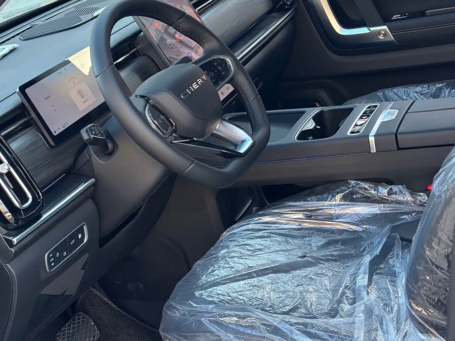 Chery Tiggo7 C-DM car image #10