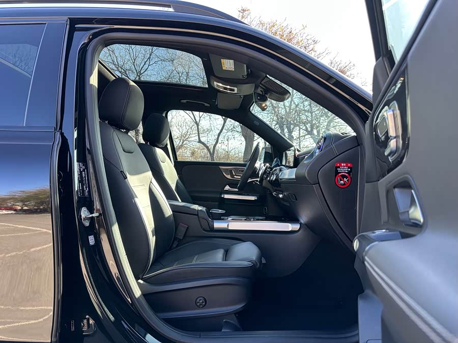 Mercedes-Benz GLB AMG 2022 #10 Mercedes-Benz GLB AMG 2022 car image #10